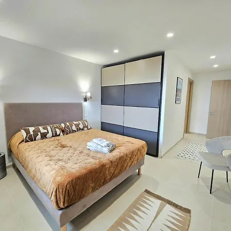 Villa Splendide Avc Piscine-les Collines *