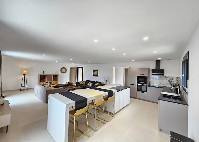 Splendide Avc Piscine-les Collines 别墅