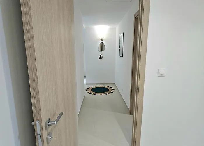 Splendide Avc Piscine-les Collines 别墅